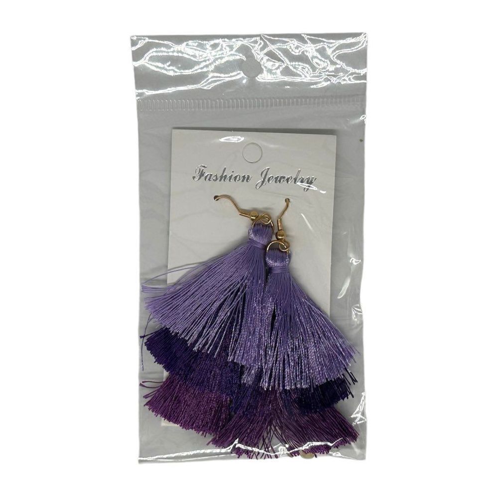 Dangle statement earrings  Shades of purple ❤️2/$10 or 5/$20❤️